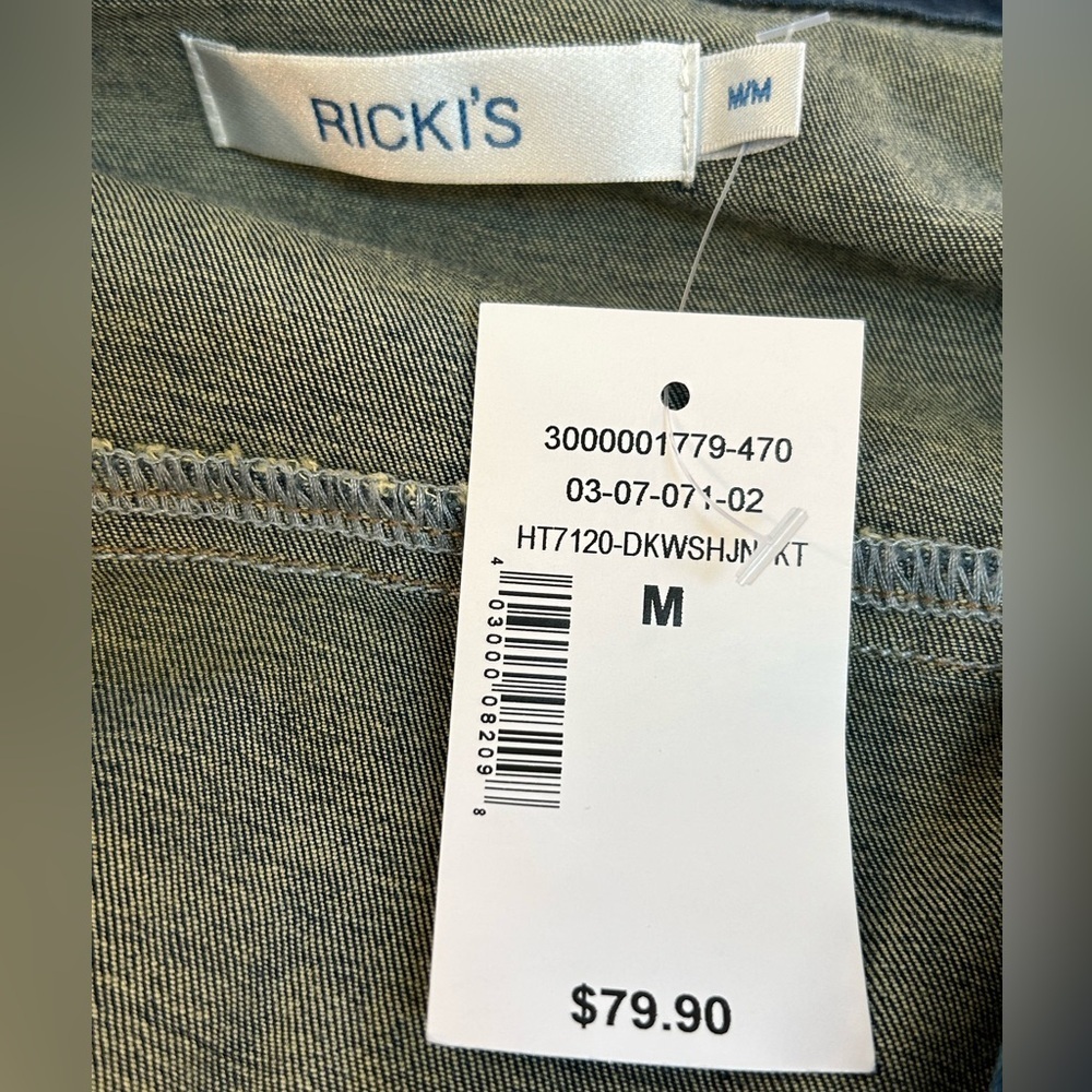 NWT Ricki's Classic Indigo Blue Denim Jacket - Size Medium - Picture 9 of 11